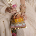AESHA POTLI PASTEL