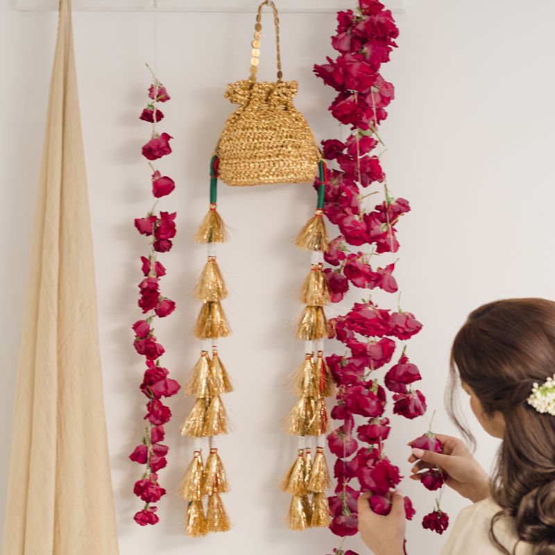 ANVI POTLI LONG TASSEL