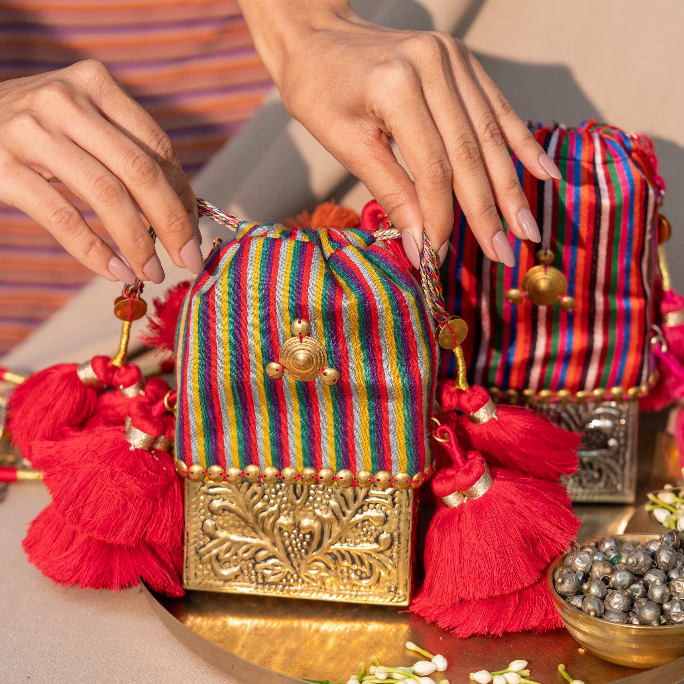 VAANYA POTLI LIGHT GREEN