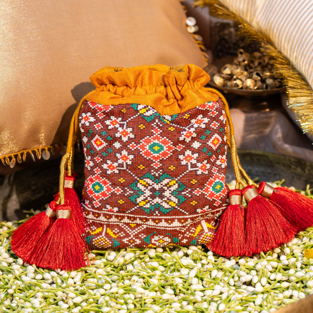 AMARA SILK POTLI BROWN