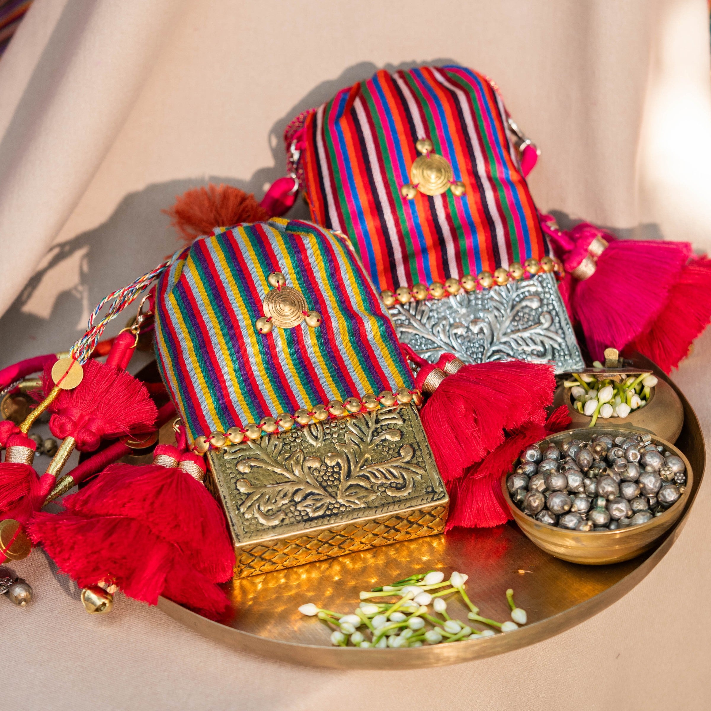 VAANYA POTLI LIGHT GREEN