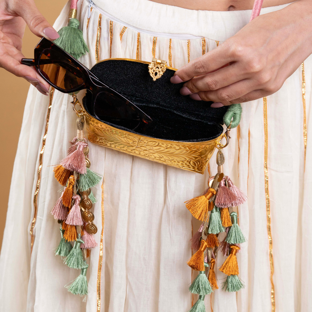 CHASHMA SANDOOK PASTEL